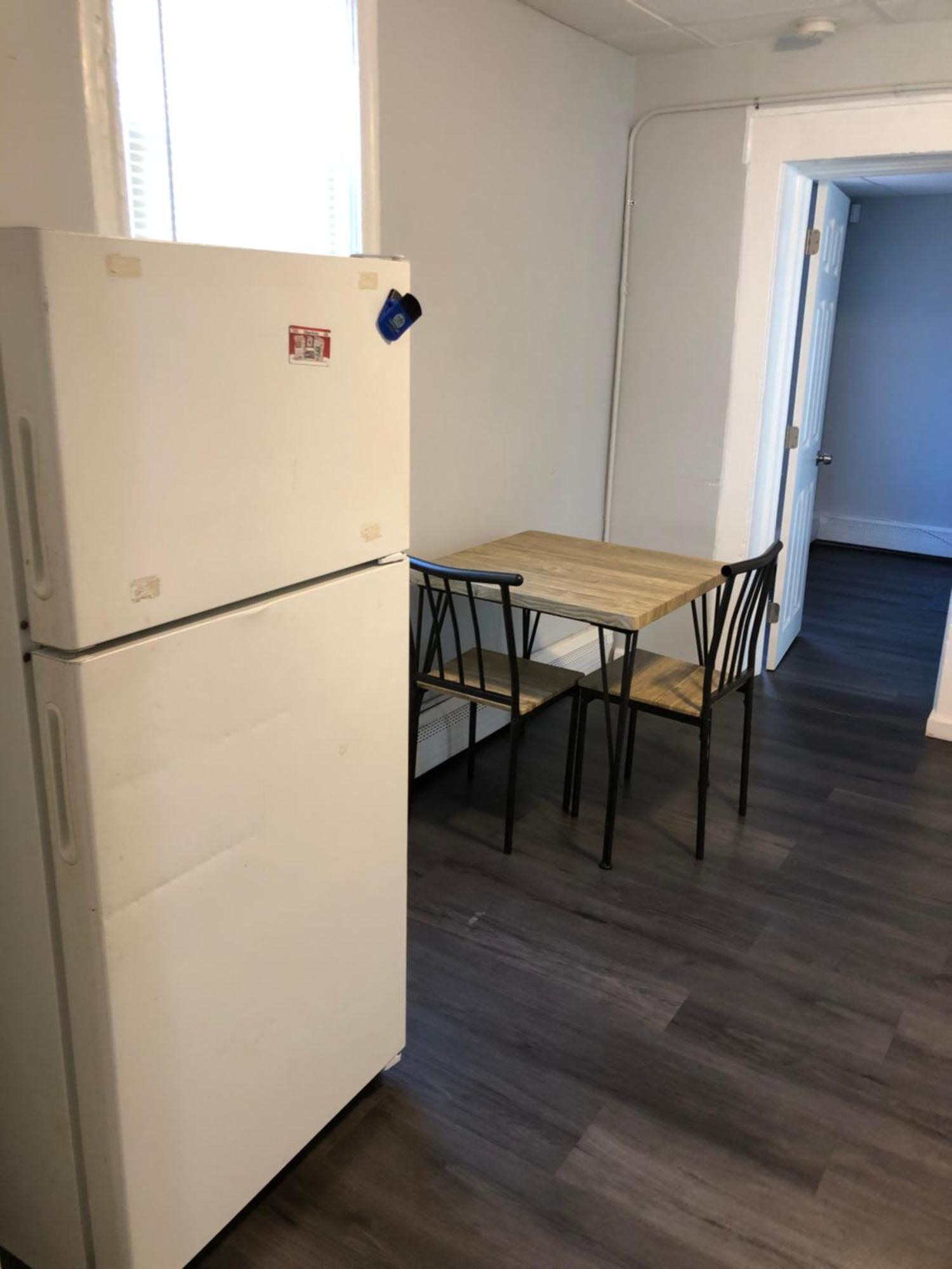 Private 2-Bedroom With Free Parking And Direct Bus To Nyc Manhattan Only 2 Blocks Away リンデン エクステリア 写真